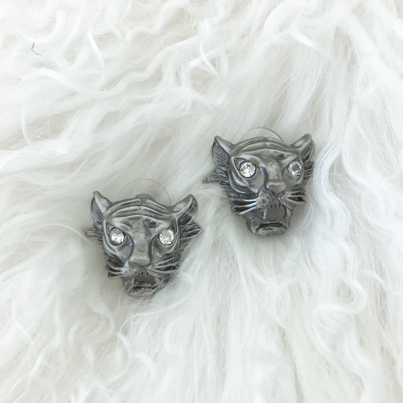 nissa Jewelry - Nissa Cat Stud Earrings nissa Jewelry - Nissa Cat Stud Earrings